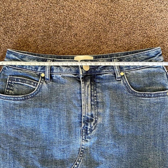 💙SEED HERITAGE denim mini skirt with controlled frayed hem - Picture 11 of 13